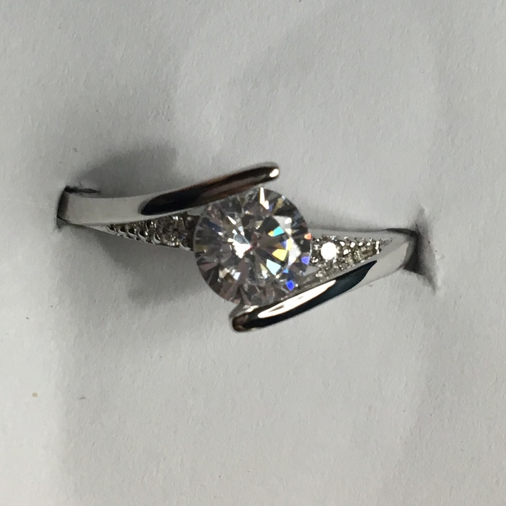 SALE 925 Sterling Silver Stuck in between ring